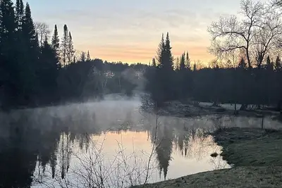 Image de Luxury Four Season Riverside Cabin