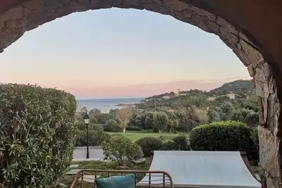 Image de Vue Mer exceptionnelle - Jacuzzi - Jardin - Climatisation - Fibre à Cap Esterel