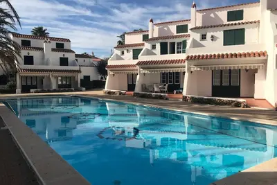 Image de Fantastique maison avec piscine communautaire