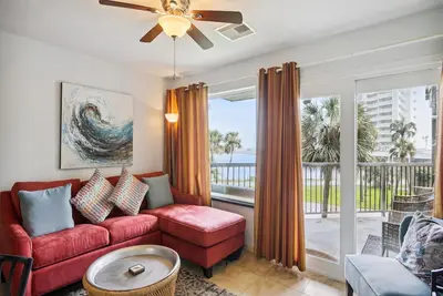 Image de Gulf Life | Pet Friendly, Charming Condo!