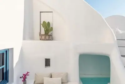 Image de White Cellar Cave houses Oia Santorini by Cycladica