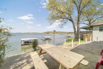 Image de Beautiful Grand Lake House with private dock and big views!