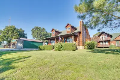 Image de Incredible Log Home: 1 Mile From Lake Tenkiller