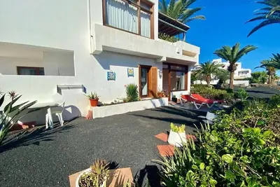 Fall in love with this cute two bedroom apartment