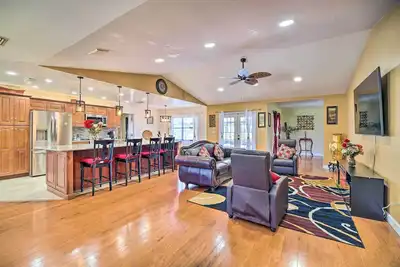 Image de Lanai, Pool & Gas Grill: Sebring Retreat!