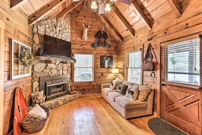 Image de Stunning Ellijay Cabin w/ Community Amenities