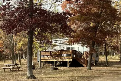 Image de Cam Cottage at Bolton Bay on Long Lake