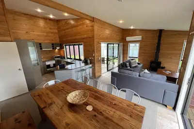 Image de Modern spacious bach close to the lake
