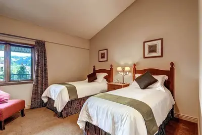 Image de 3br/3ba - Falcon Point Resort - Walk to Shuttle - Great for Families