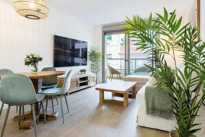Image de Bright and comfortable 2 bedroom with terrace in the city center