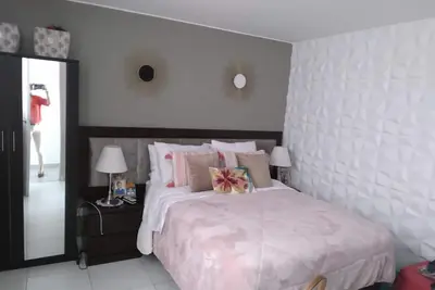 Image de Elegant and quiet spacious 5 minutes from the beach