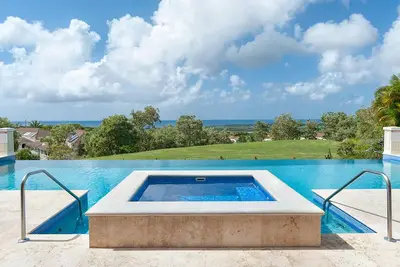 Image de Clean and modern 2 bedroom 2 Bathroom apartment located at Vuemont, St Peter