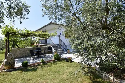 Image de Appartement d'une chambre avec le balcon Basanija, Umag (A-20522-a)