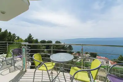 Image de Appartement de deux chambres avec le balcon et la vue sur le mer Brela, Makarska (A-20739-b)