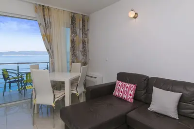 Appartement de deux chambres avec le balcon et la vue sur le mer Brela, Makarska (A-20739-e)