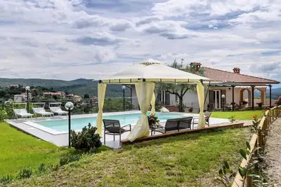 Image de Belle maison à Amelia avec cuisine