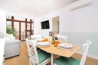 Image de Glamuroso Piso Junto a Puerta de Alcalá - Madrid