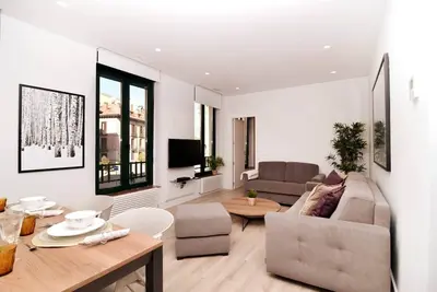 Image de Cinco Ventanas a La Latina, Calle Tabernillas