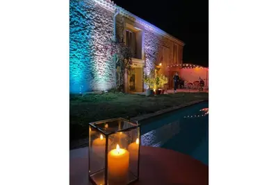 Image de Maison provençale en pierre, en campagne, à 7mn d'un parc aquatique