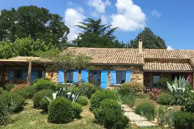 Image de Demeure de caractère 4*, piscine couverte et chauffée, près d'Uzès