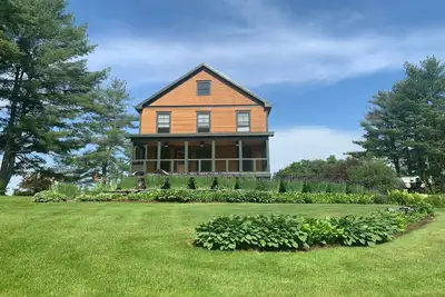 Image de Beautiful Lake-side home in Wells, Vt \nWithin 45 minutes to 3 ski slopes