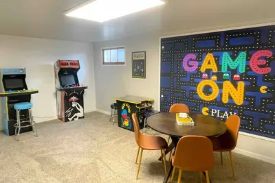 Image de Perfect for groups-Theater & Arcade close to dwtn!