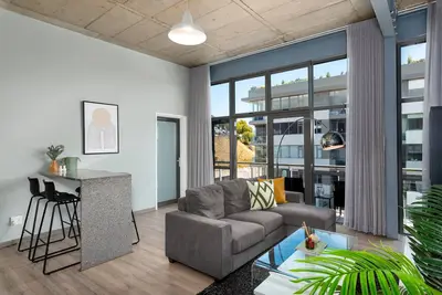 Image de Stylish Loft Apartment in Trendy De Waterkant