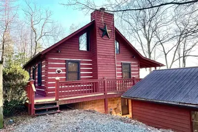 Image de Sunset Mountain cabin with 2 decks, sauna, net hammock & massage chair