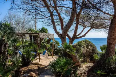 Image de Maison de campagne \"Finca Es Carregador\" avec vue sur la mer, Wi-Fi et climatisation.