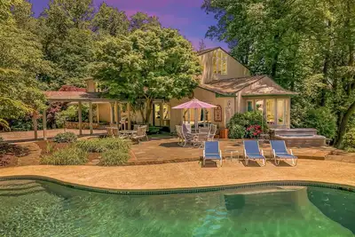 Image de Lux Escape w/ Pool, Hot Tub & Sprawling Great Room - Built for Xl Groups!