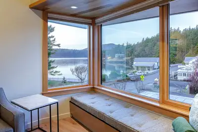 Image de Canoe - Warm and Cozy with View