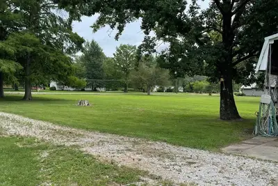 Image de Cozy country setting minutes from Rend Lake