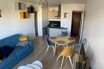 Image de F2 de 34 m² + 2 Vtt à 200 m de la mer