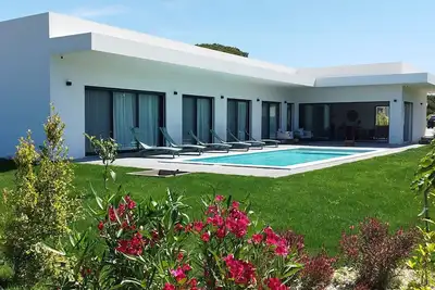 Image de Valverde 3 Villa, Vilamoura, Algarve, only 5 minutes from Marina, Golf and Beach