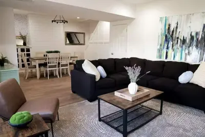 Image de Spacious, Updated 4-bedroom Home near Short North Arts / Entertainment District