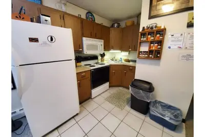 Image de 2 Bed, 1 Bath. Month to Month. Close to Rutland