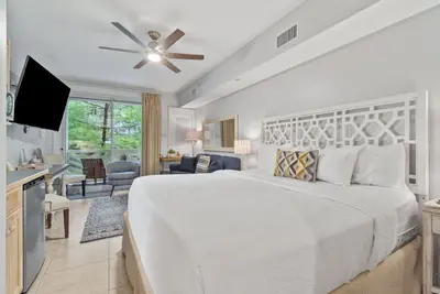 Image de \"Better Daze\" Sandestin #325 Studio Sleeps 4