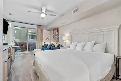 Image de \"Beach Scene\" Sandestin #242 Studio Sleeps 4