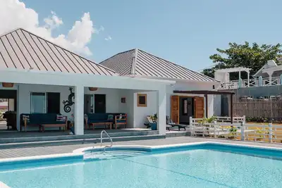 Image de Spacious Private 4 bedroom Seaside Villa with Pool and Chef
