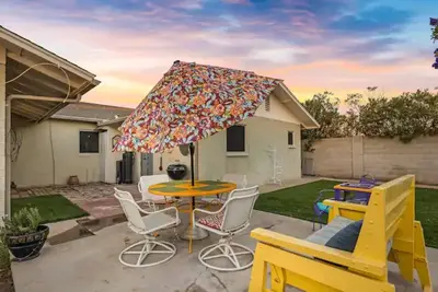 Image de The Teal Door of Mesa, Az