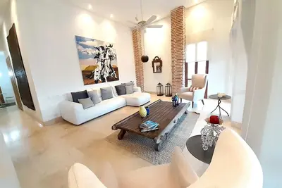 Image de Apartment clock tower 402