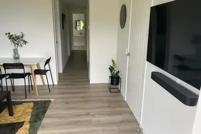 Image de Brand new 2 bed unit close to Beach and Village