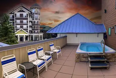 Image de Hh 110: Snow-Kissed Nights – Hot Tub, Village Strolls & Mountain Vistas