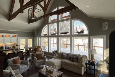 Image de Shea Lakehouse on Three Mile Lake, Muskoka