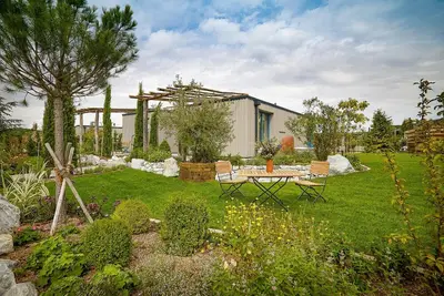 Image de Chalet Villa (40-60 sqm) - maritime, stylish, flooded with sunlight