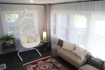 Image de Close to Wisconsin Dells freshly renovated home in Baraboo!