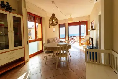 Levante - Levante, con terrazza vista mare