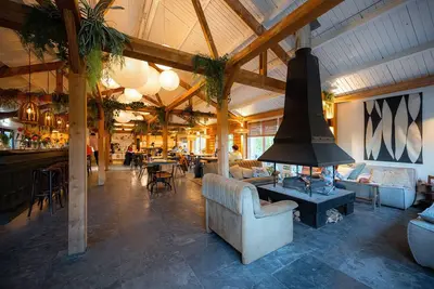 Image de Magnifique lodge avec bain à remous