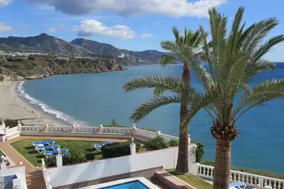 Image de Grand penthouse en bord de mer:  2 unites repensés en une installation fabuleuse