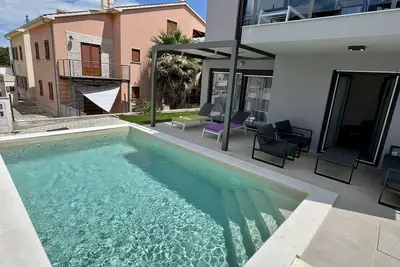 Image de Villa “Punkt” Modern new Villa with private pool, 5 min from beach
